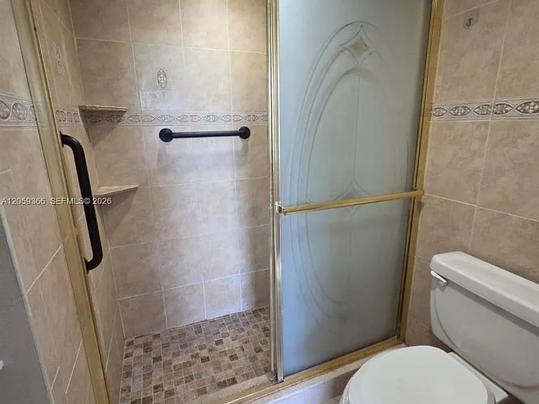 3750 Inverrary Dr #2B — Photo 3