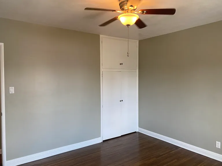 bedroom #1