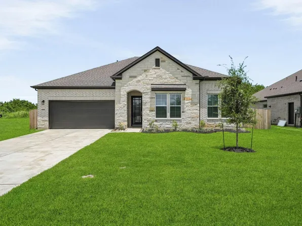1568 Elm Ct, Angleton, TX 77515
