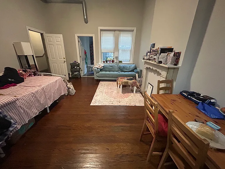 1931 Chestnut St #2H — Photo 6