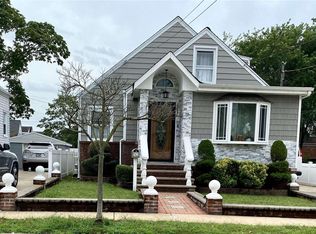 52 Meyer Ave, Valley Stream, NY 11580