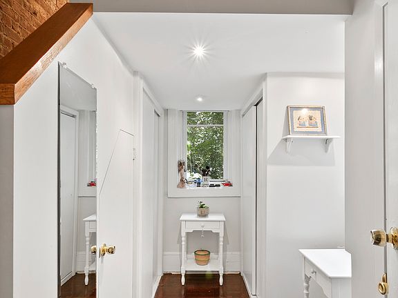 4th image of 119 W 85th St APT 2R