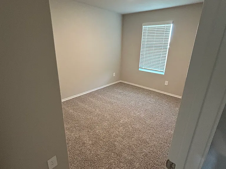 1637 Tin Roof Rd — Photo 11