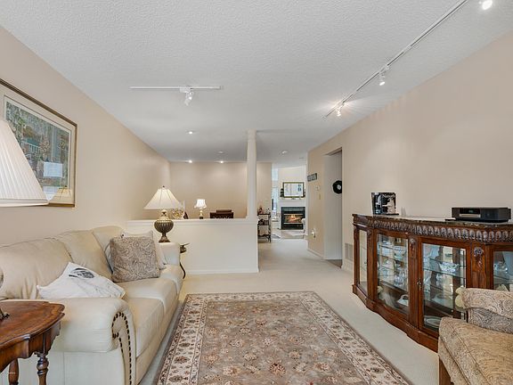 4th image of 102 Tarpon Dr #1020