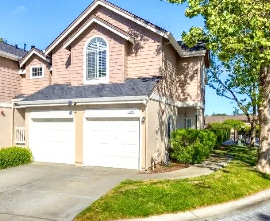 130 Manchester Dr
