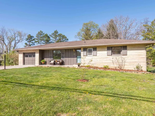 2411 N Dunn St, Bloomington, IN 47408