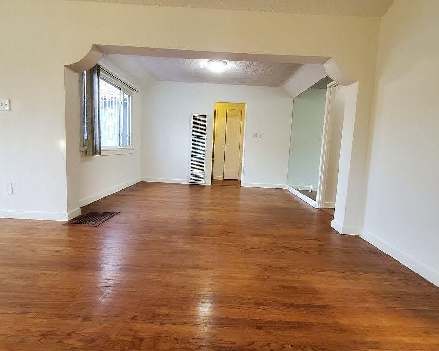 1st image of 8772 Guthrie Ave #1