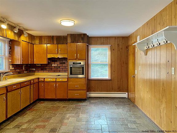 5th image of 2082 County Road 3
