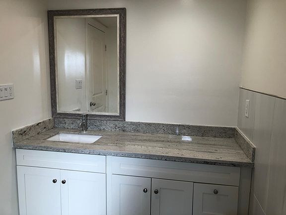 5th image of 518 Cedar St #522B