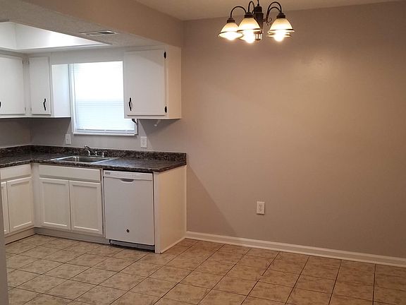 3rd image of 105 Kapalua Dr
