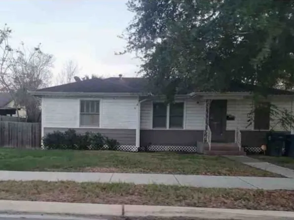 621 Chamberlain St, Corpus Christi, TX 78404