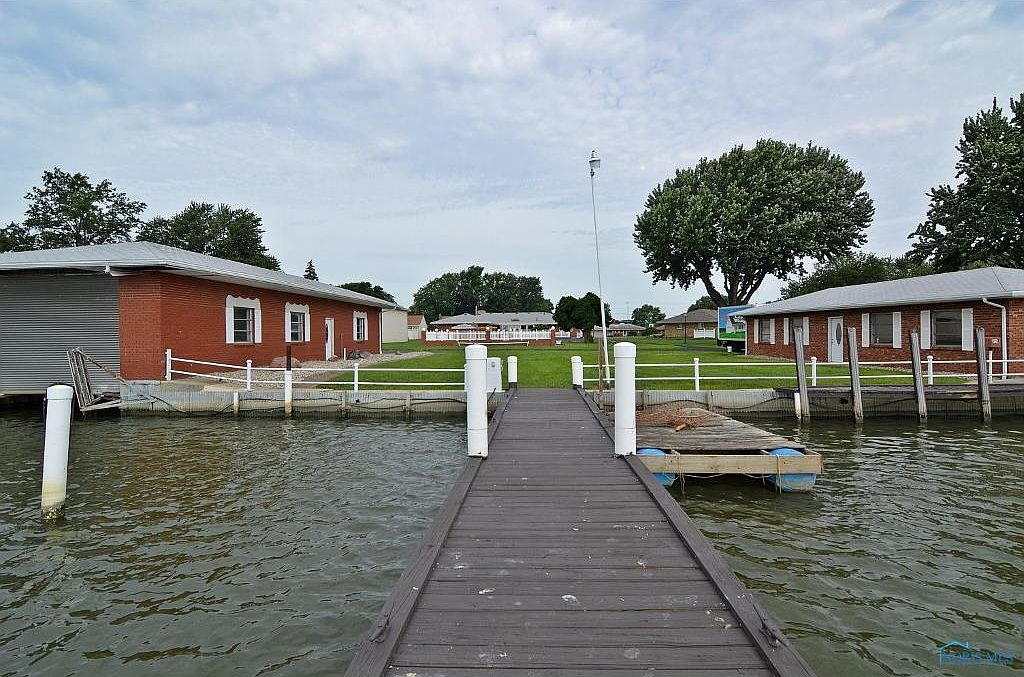 2950 Shoreland Ave, Toledo, OH 43611 Zillow