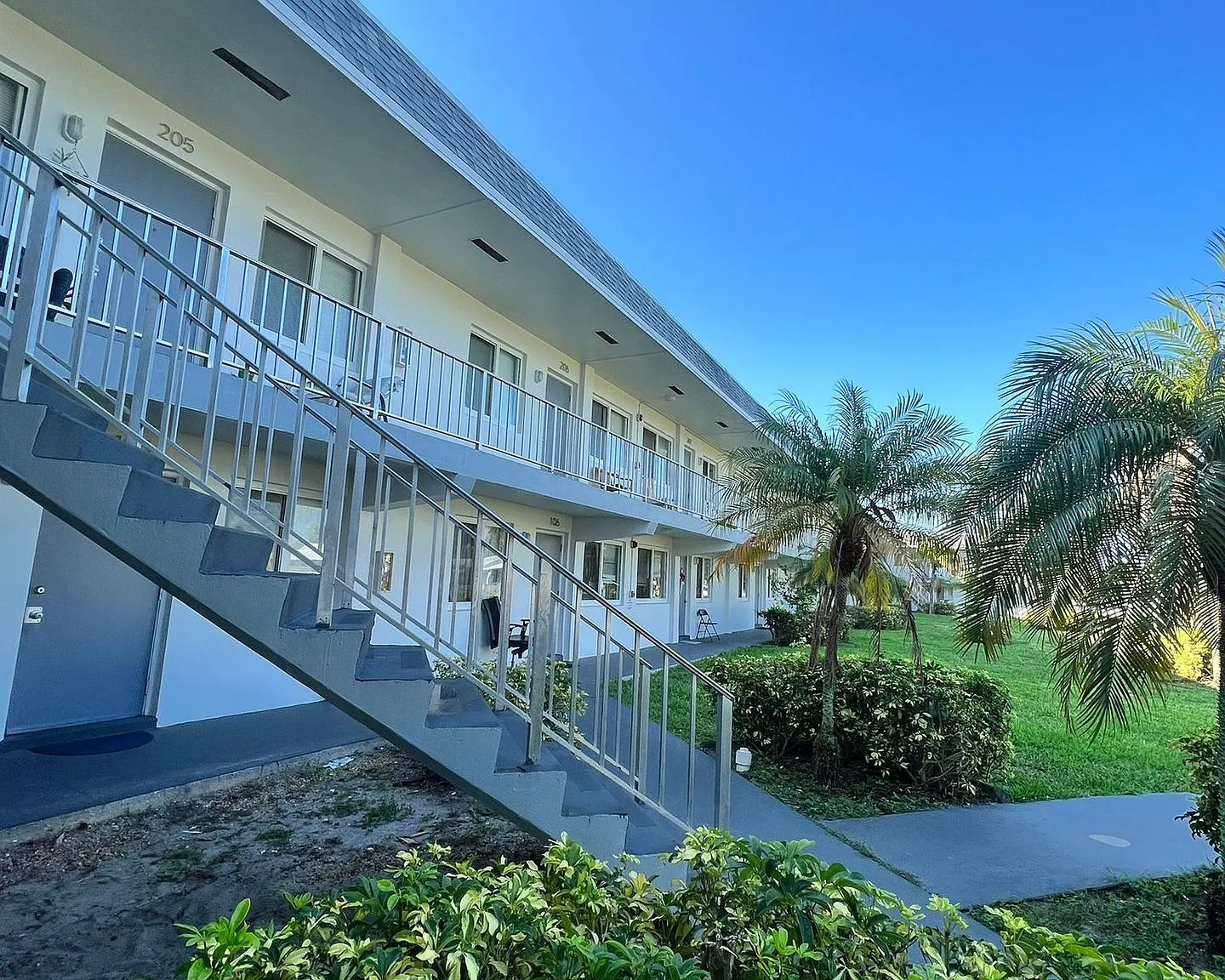 1200 S Broadway Lantana, FL 33462 — Photo 3