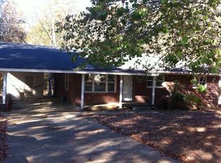 180 Johnson Dr, Cherokee, AL 35616