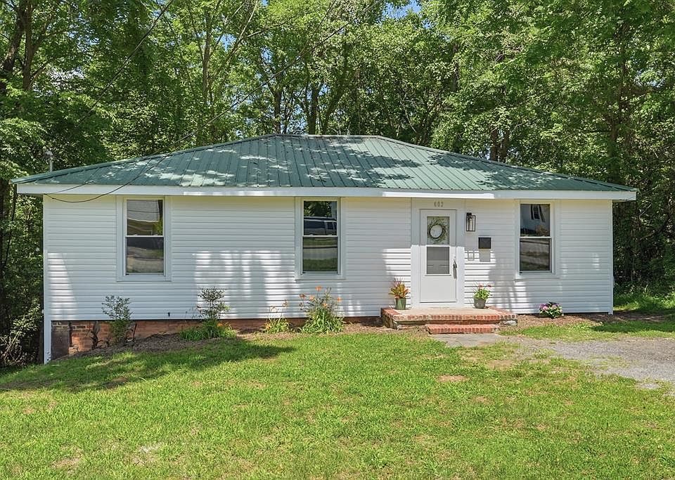 1st image of 602 Longwood Ave