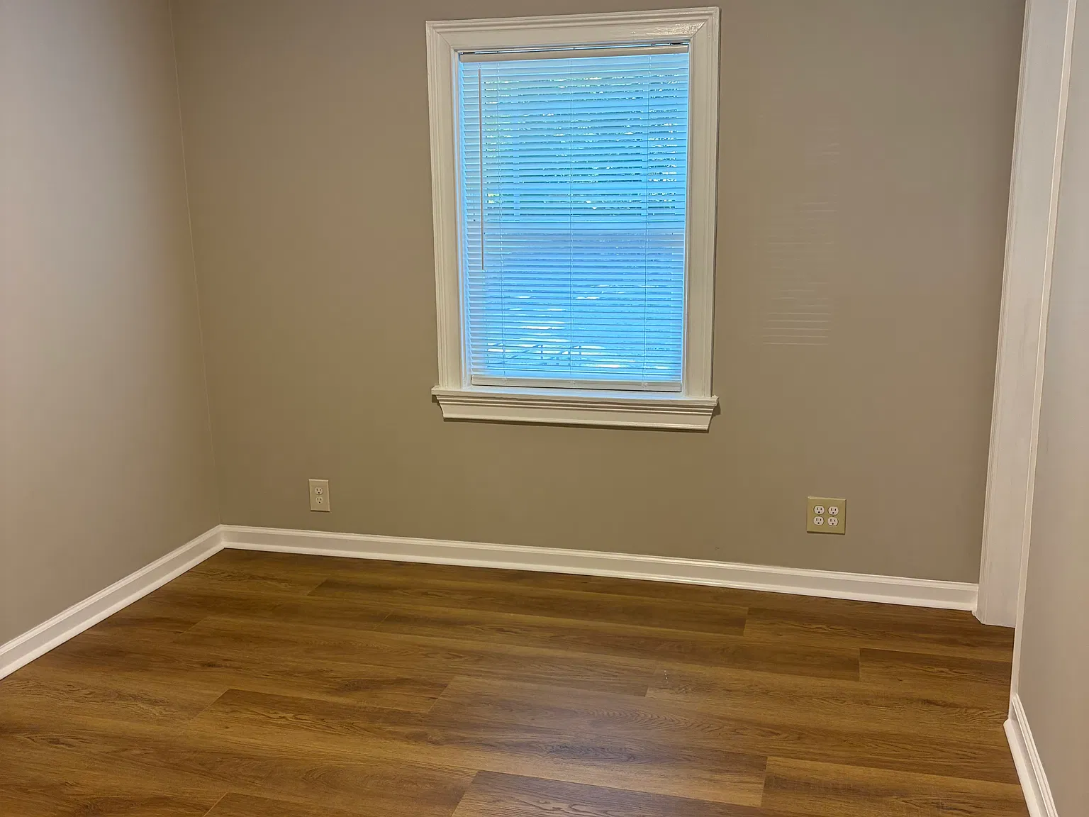 3 bed, 1309 sqft, $2,500 — Photo 4