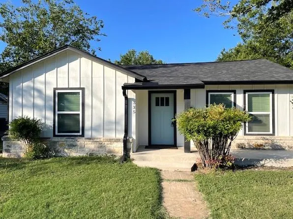 335 W Main St, Kerrville, TX 78028