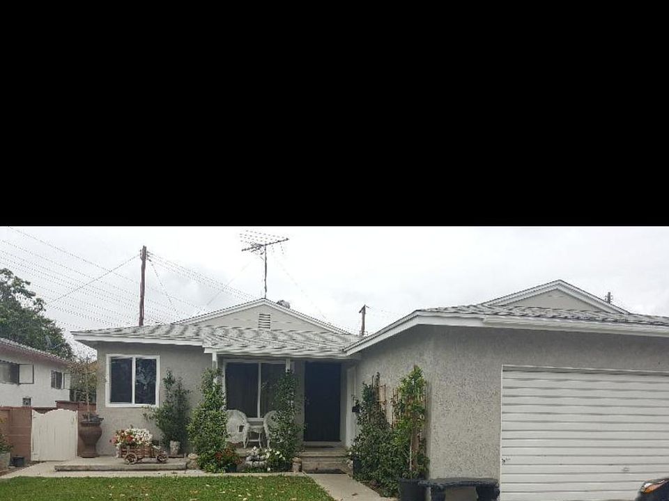 Cozy 3 bdrm home available soon