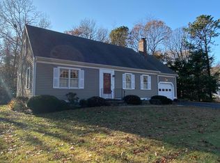 123 Camelback Rd, Marstons Mills, MA 02648