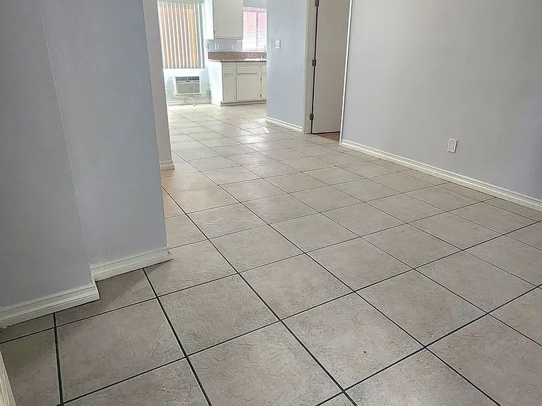 127 S Avenue 64 — Photo 7