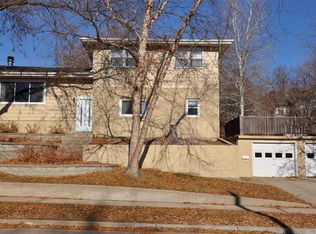 1008 E 38th St, Sioux Falls, SD 57105