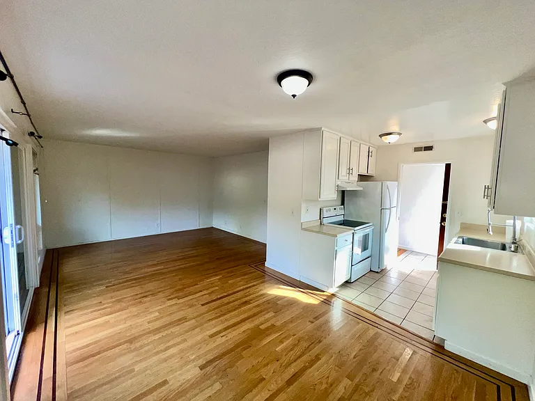1222 Sir Francis Drake Blvd — Photo 9