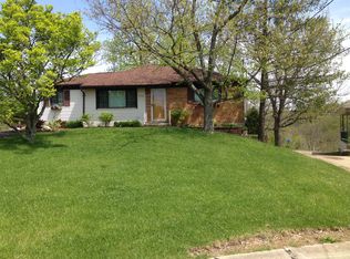 7126 Broadmore Dr, Cincinnati, OH 45247