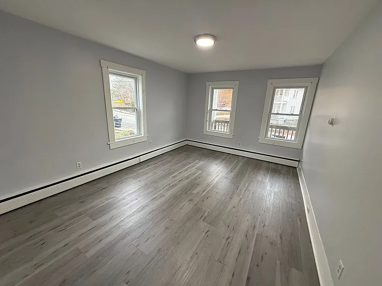 32 Worcester St — Photo 4