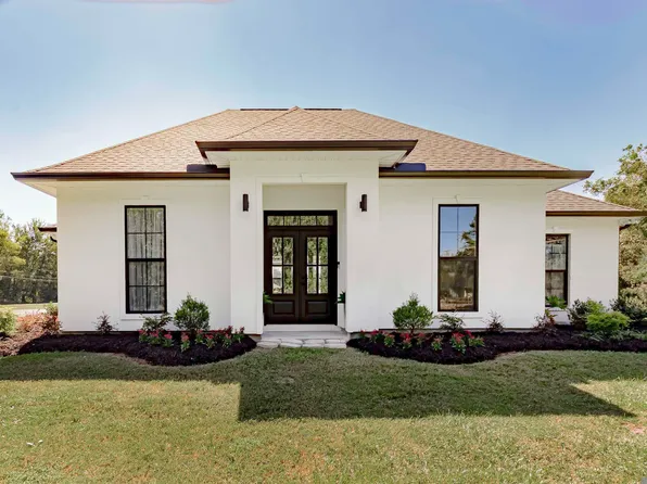 38327 Cornerview Rd, Gonzales, LA 70737