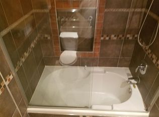 46980 Courtyard Sq, Sterling, VA 20164