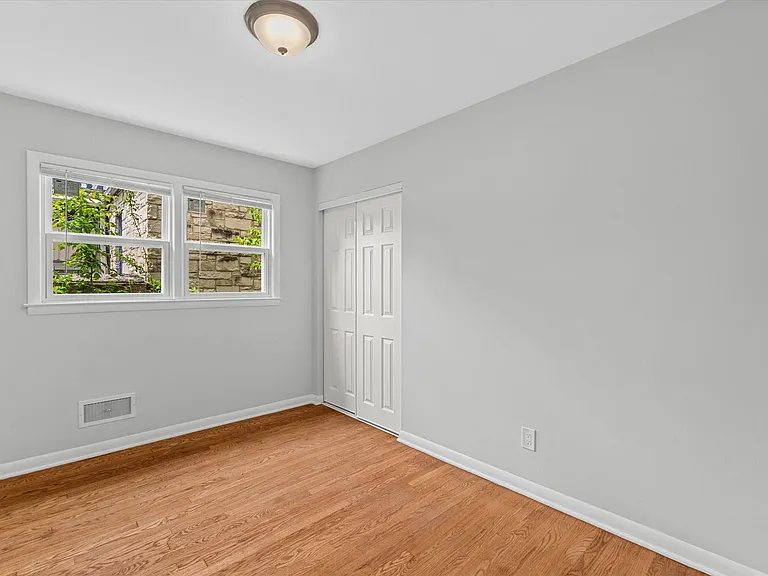 7029 W Hampton Ave — Photo 11