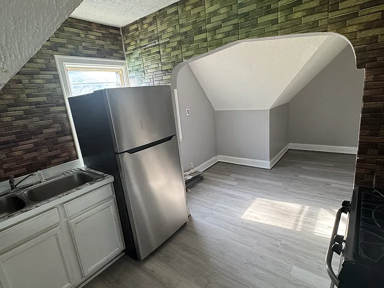 2940 Vincent Ave N #2 — Photo 16