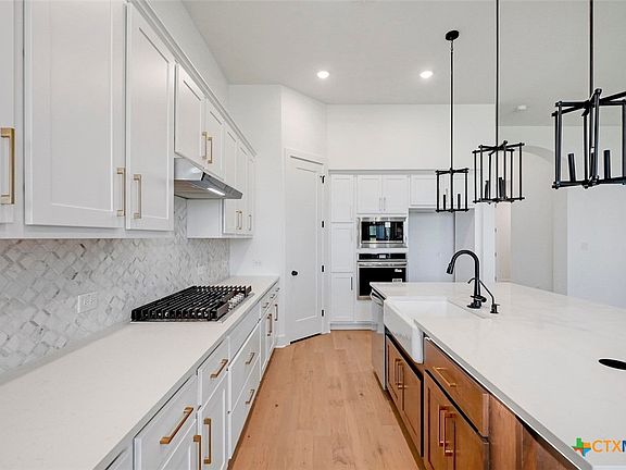 3rd image of 5733 Huron Dr