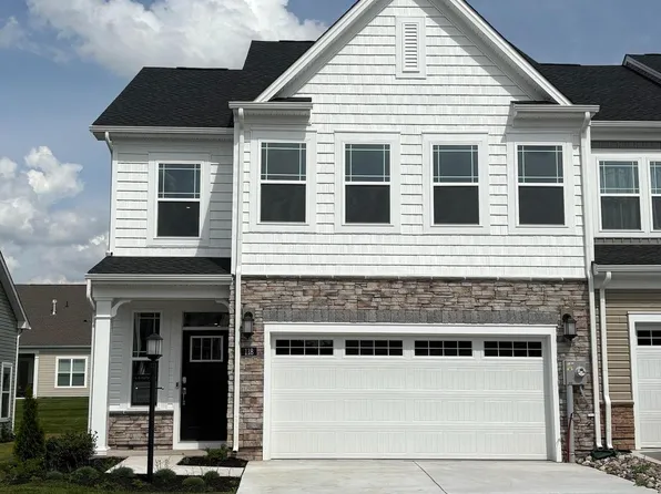 118 Grand Overlook Dr, Gettysburg, PA 17325