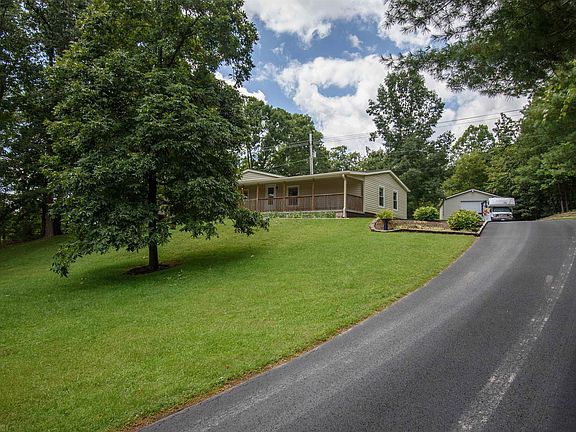 3rd image of 665 Kipps Ln
