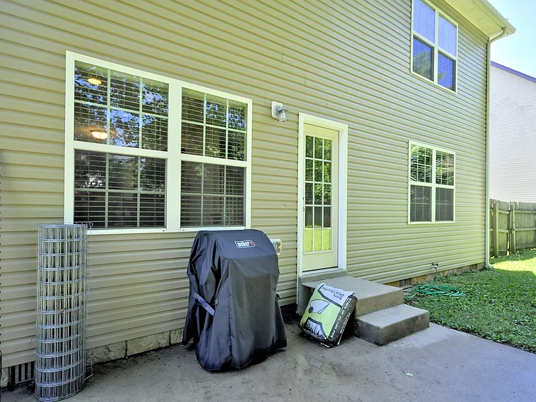 1212 Morstead Dr — Photo 48