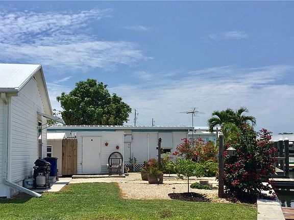 4th image of 3876 Coconut Dr