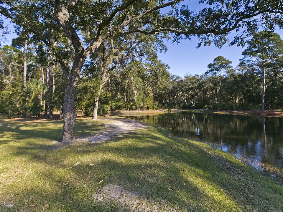 1st image of 231 Deer Colony Ln