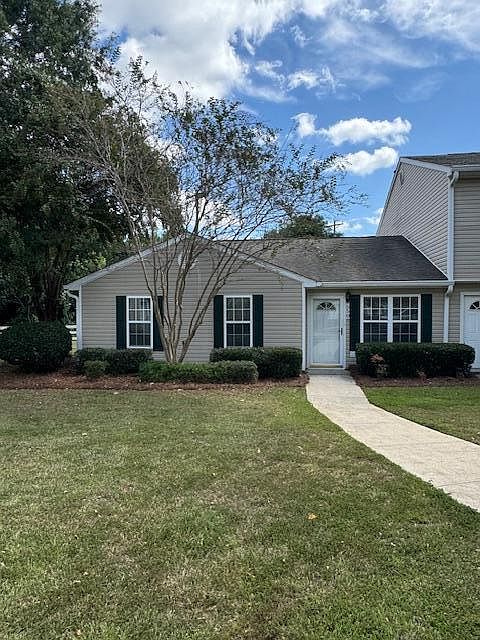 1st image of 550 Date Palm Cir