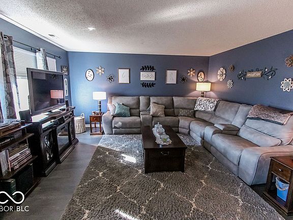 4th image of 1826 Windy Hill Ln