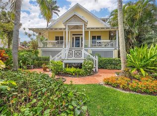 756 8th Ave S, Naples, FL 34102