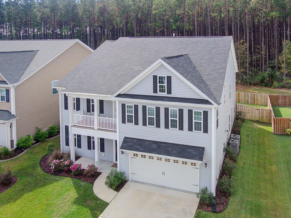2nd image of 423 Flat Rock Ln