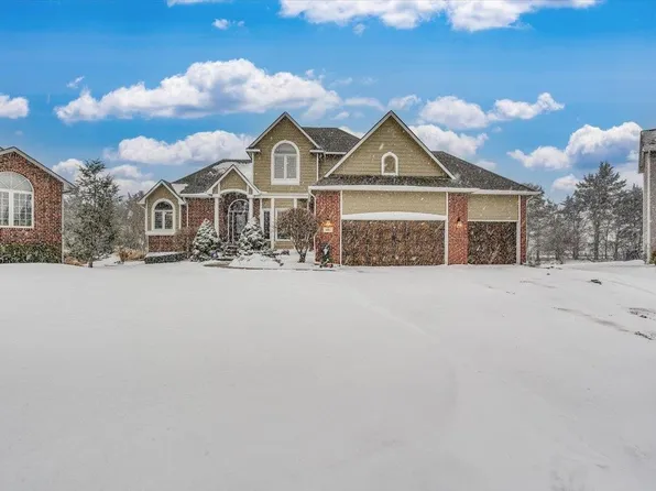 415 Homestead Ct, Colwich, KS 67030