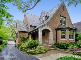 2435 Lawndale Ave, Evanston, IL 60201