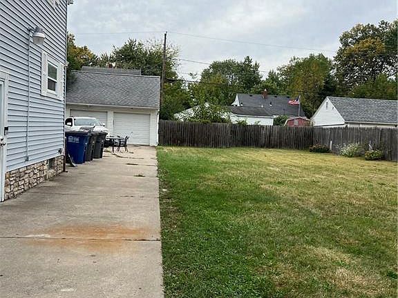 3rd image of 710 Durango Dr