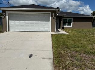 1209 Banjo Ct, Labelle, FL 33935