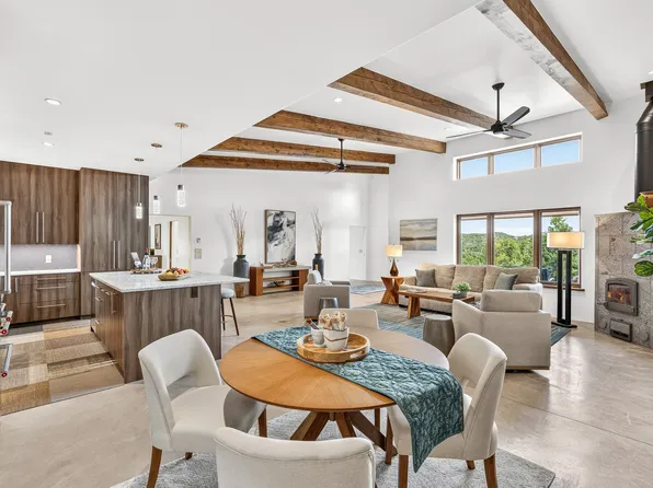 76 Calle Josephina, Santa Fe, NM 87506
