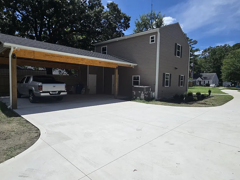308 Pearson St N — Photo 4