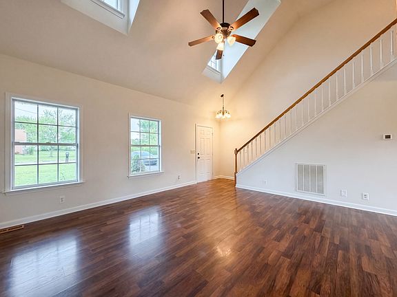 2nd image of 1309 Andrea Ln