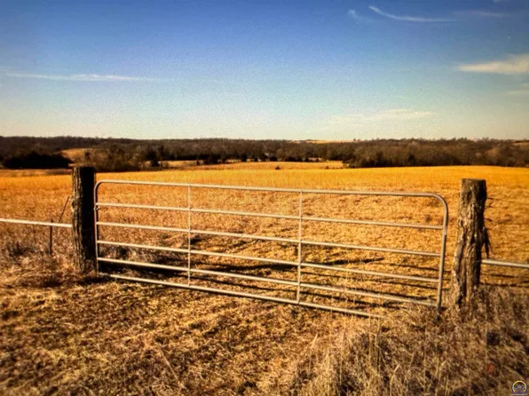 0 W6 Rd, Meriden, KS 66512